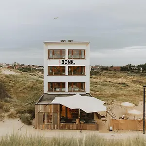 Bonk Aparthotel